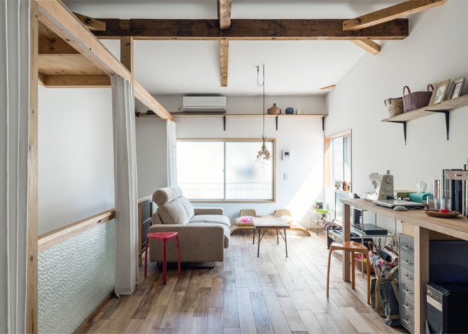 Kazuteru Matumura, Japan, green renovation, interior design, townhouse renovation, Japanese architects, curtains, flexible spaces, flexible walls, storage spaces, bicycle storage