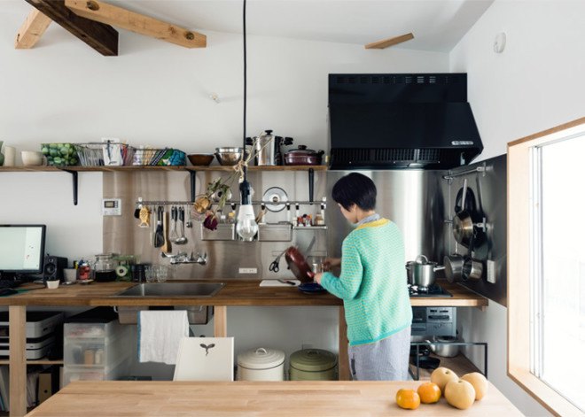 Kazuteru Matumura, Japan, green renovation, interior design, townhouse renovation, Japanese architects, curtains, flexible spaces, flexible walls, storage spaces, bicycle storage
