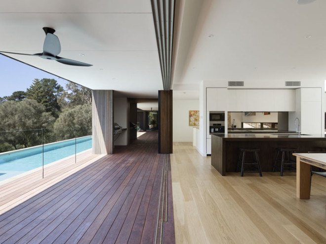 Wolveridge Architects, Martha Beach House, naturally-cooled home, cross ventilation, Melbourne, Australia, beach house