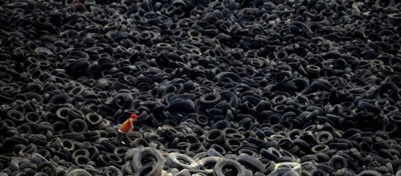 Scarcity Waste, Syngenta Photography Award, Somerset House, photographic exhibition, photography, resource consumption, pollution, inequality, hunger, poverty, global development, Mustafah Abdulaziz, Benedikt Partenheimer,