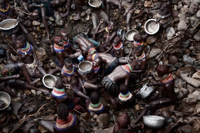 Scarcity Waste, Syngenta Photography Award, Somerset House, photographic exhibition, photography, resource consumption, pollution, inequality, hunger, poverty, global development, Mustafah Abdulaziz, Benedikt Partenheimer,