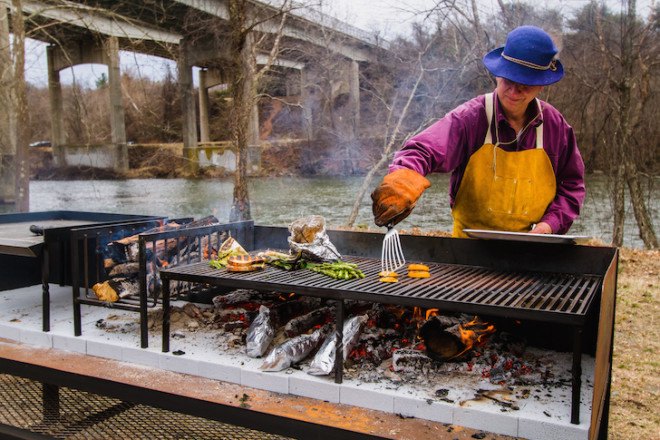 shipping container, shipping container restaurant, adaptive reuse, nation’s largest shipping container restaurant, Asheville, North Carolina, Smoky Park Supper Club, Matt Logan, SG Blocks, Mark Rosenstein, Kristie Quinn, Douglas Heckler, French Broad River, brownfield,