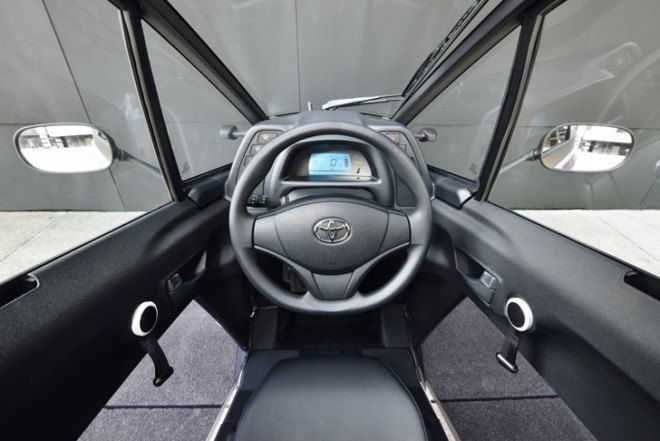 Toyota, Toyota i-ROAD, Grenoble, France, ha:mo, car transportation, public transportation, urban planning, city center, electric car, green car, green transportation, green car