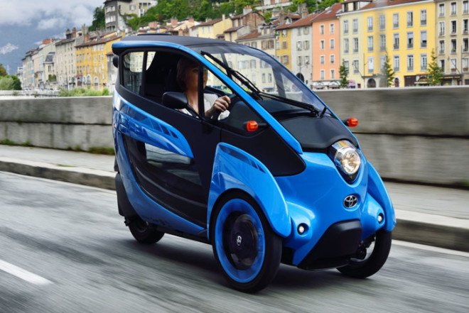 Toyota, Toyota i-ROAD, Grenoble, France, ha:mo, car transportation, public transportation, urban planning, city center, electric car, green car, green transportation, green car