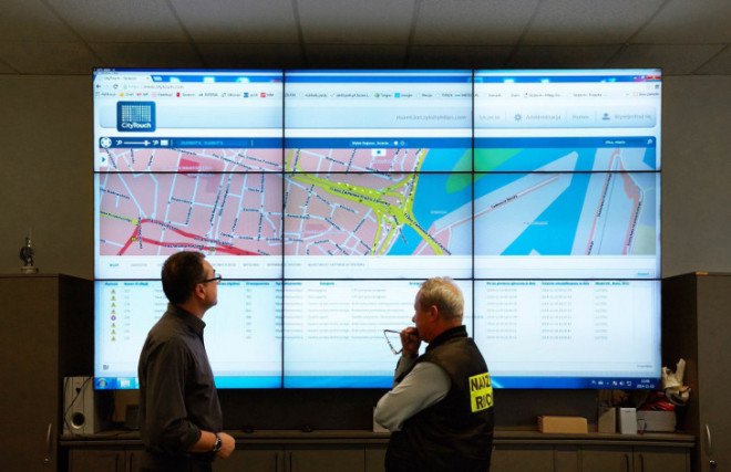 philips, szczcein, poland, led, leds, citytouch, smart cities, streetlights, street light, green lighting
