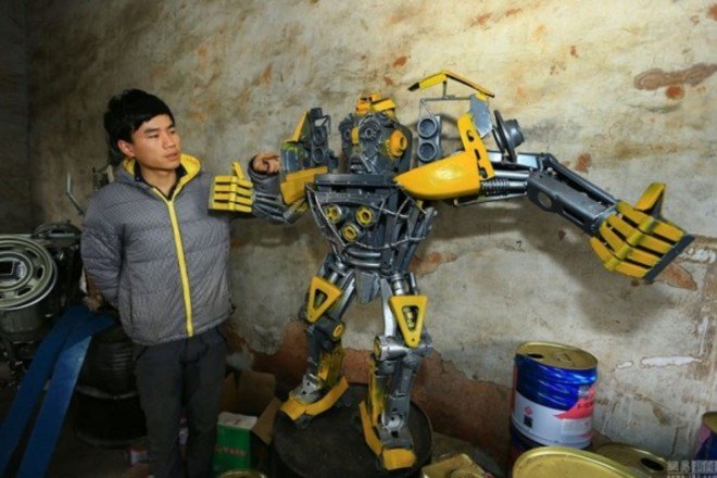 tranformers, china, recycled scrap metal, transformers models, recycled transformers models, creative forms of income, recycled art
