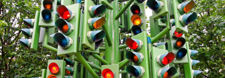 mit research, traffic signal programs, traffic light programming, reducing carbon emissions, reducing greenhouse gas emissions, reducing traffic jams, urban planning, city planning, traffic management