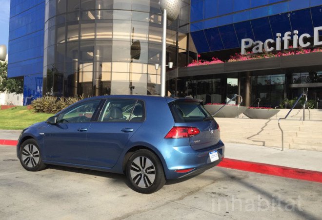 volkswagen, volkswagen e-golf, volkswagen golf, electric car, review, car review, lithium-ion battery, green car, green transportation, electric motor, e-golf