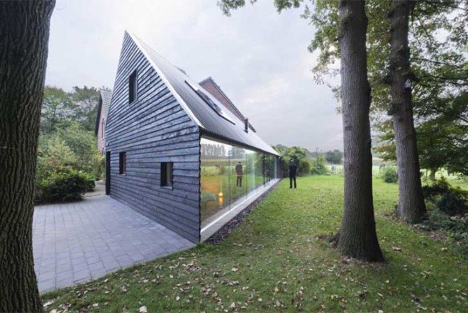 Barend Koolhaas, BK, triangular-plan house, House in Almen, energy-efficient, Dutch architecture, open plan interiors, natural light, rural views, glazed skin, heat exchanger