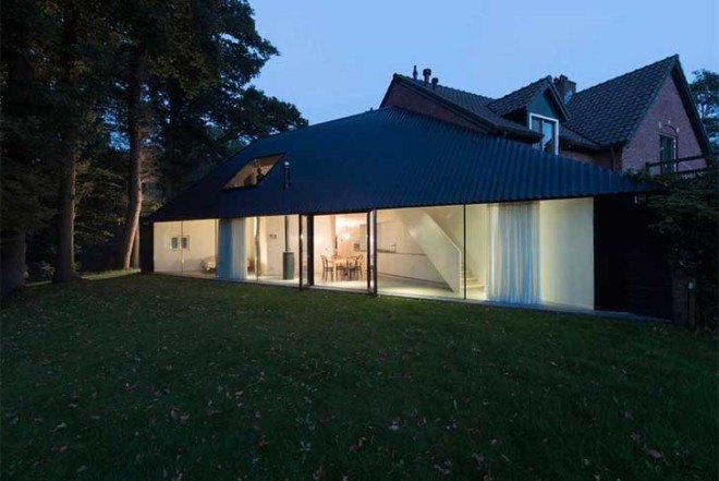 Barend Koolhaas, BK, triangular-plan house, House in Almen, energy-efficient, Dutch architecture, open plan interiors, natural light, rural views, glazed skin, heat exchanger