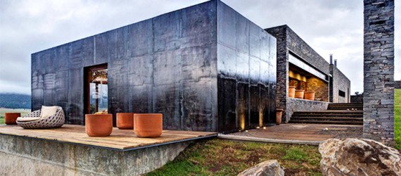Casa BS Elias Rizo Architects, Casa BS, Elias Rizo Architects, Elias Rizo Architequos, stone clad homes, stone clad residence, stone clad architecture, flagstone architecture, green architecture, unobtrusive architecture, green building, green design