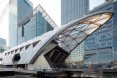 Canary Wharf, Crossrail Place, financial district, rooftop garden, Gillepsies, green design, sustainable design, sustainable transportation, London, UK, indigenous plants, ETFE cushions, ETFE plastic, timber, public garden London, Foster & Partners