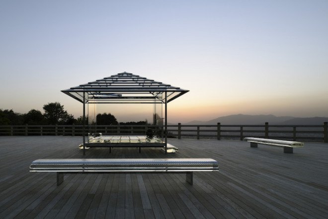glass architecture, glass structure, japanese architecture, japanese traditional architecture, modern japanese tea house, modern tea house, Tokujin Yoshioka, Kyoto, tea ceremony, KOU-AN glass tea house, glass tea house, glass tea house by Tokujin Yoshioka