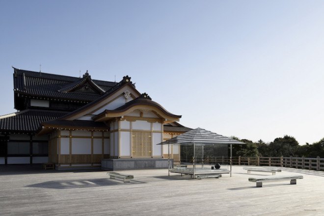 glass architecture, glass structure, japanese architecture, japanese traditional architecture, modern japanese tea house, modern tea house, Tokujin Yoshioka, Kyoto, tea ceremony, KOU-AN glass tea house, glass tea house, glass tea house by Tokujin Yoshioka