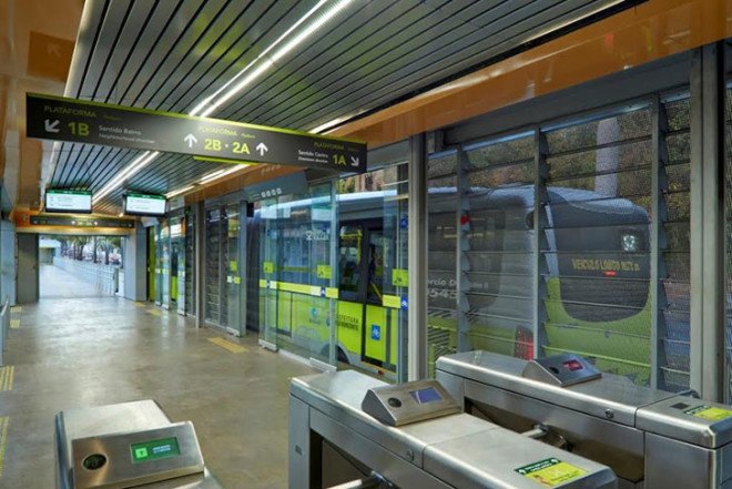 Gustavo Penna Arquiteto & Associados, bus stop, green transportation, glass facade, modular design, modular architecture, green infrastructure, metal facade, perforated facade, disabled access, design for disabled, Gustavo Penna