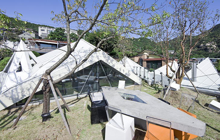 Hwa Hun house, blooming house, IROJE KHM Architects, vertical garden, green roof, rooftop garden, green building, Seoul, South Korea, green architecture