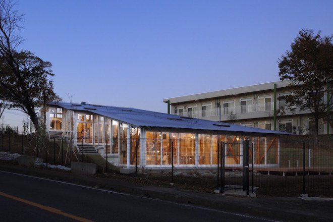 Yamazaki Kentaro Design Workshop, Hakusui Nursery School, Seiyu-Kai, Chiba, nursery school, glass sliding doors, floor to ceiling glass, Hakusui Nursery School by Yamazaki Kentaro Design Workshop