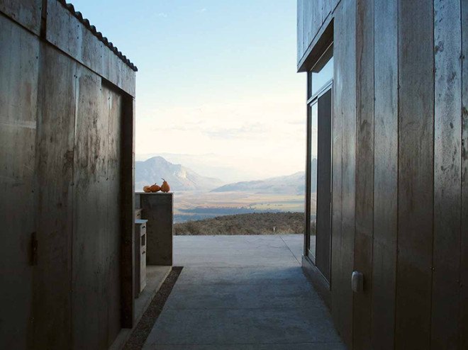Sky House, Jesse Garlick, PLATFORM architecture + design, trail cabin, cabin, vacation house, off-the-grid house, prefab housing, prefab facade, self-sustaining house, solar power, natural ventilation