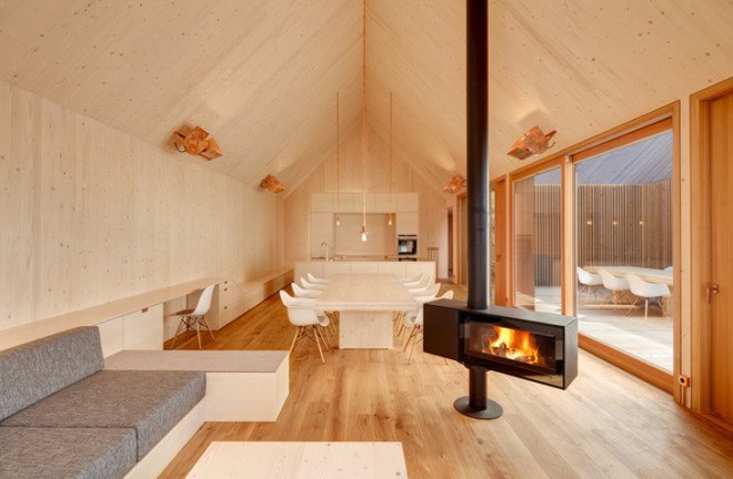 green design, eco design, sustainable design, louver facade, Kuhnlein Architecktur, Timber House, gabled house, wooden louver