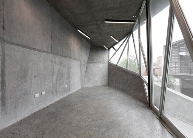 La Capsula, Mexico, Noborders Collective, concrete house, glass facade, green renovation, green addition, courtyard, Mexican architects, green architecture, sustainable building