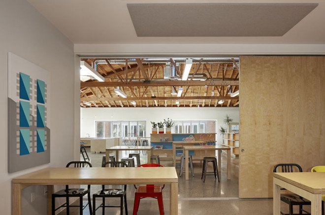 Marmol Radziner, 9 Dots Community Learning Center, Los Angeles, green classroom, reused materials, water efficiency, courtyard, biofiltration, green architecture