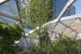 Canary Wharf, Crossrail Place, financial district, rooftop garden, Gillepsies, green design, sustainable design, sustainable transportation, London, UK, indigenous plants, ETFE cushions, ETFE plastic, timber, public garden London, Foster & Partners
