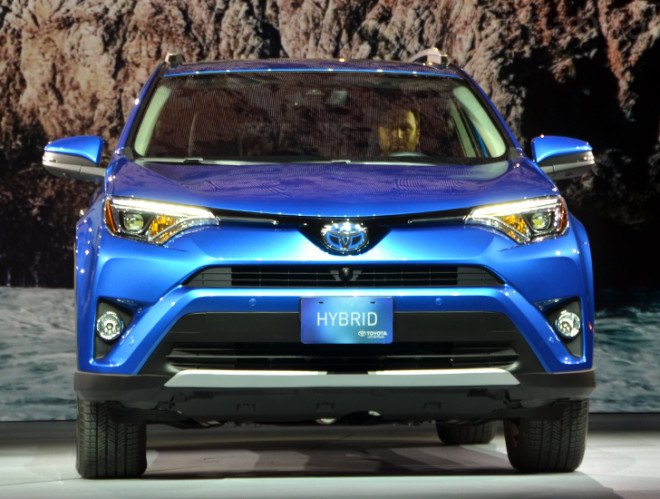 Toyota RAV4 Hybrid, Toyota, RAV4 Hybrid, hybrid, hybrid cars, green cars, sustainable transportation, NYIAS, NYIAS 2015, new york international auto show, 2015 new york auto show, green transportation, hybrid vehicles