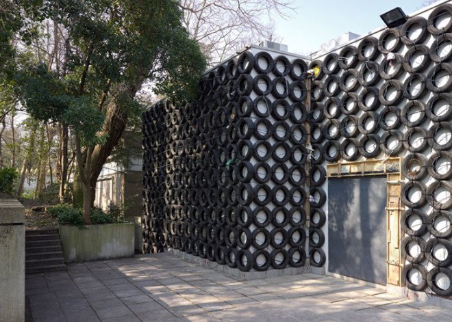 Venice Art Biennale, Venice Biennale, Tsibi Geva, Israel, temporary installation, art installation, temporary pavilion, reused car tires, found objects, green design