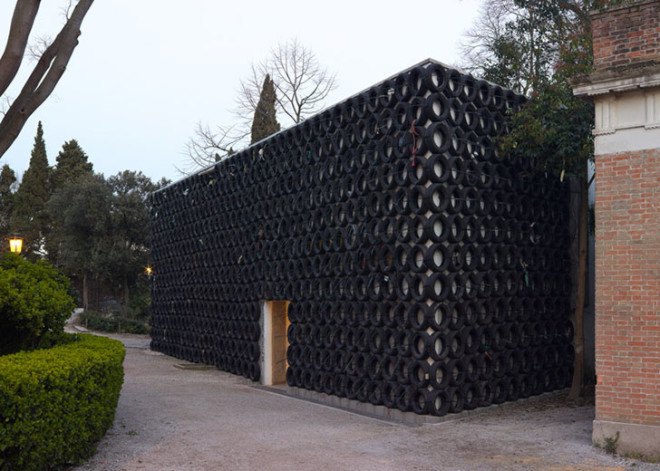 Venice Art Biennale, Venice Biennale, Tsibi Geva, Israel, temporary installation, art installation, temporary pavilion, reused car tires, found objects, green design