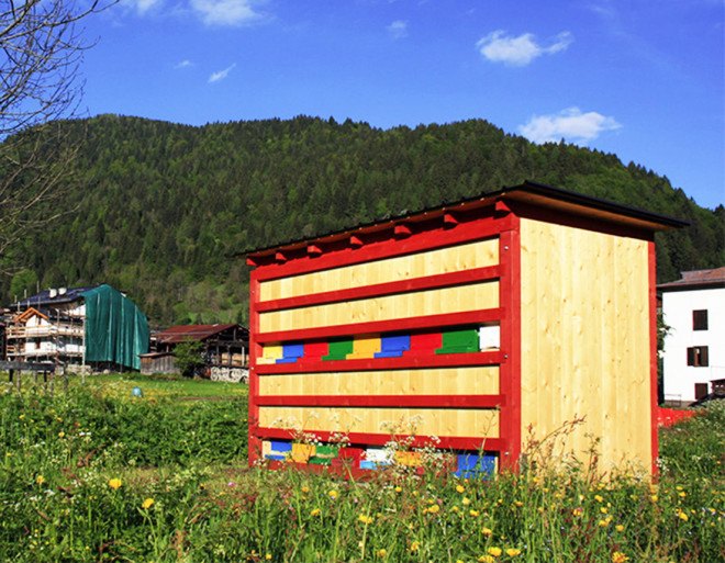 Bienenhaus #3, Massimiliano Dell'Olivo, bees, beekeeping, bee hives, apiary, honey, honeybees, wooden structure, Italy, Alps, small structures