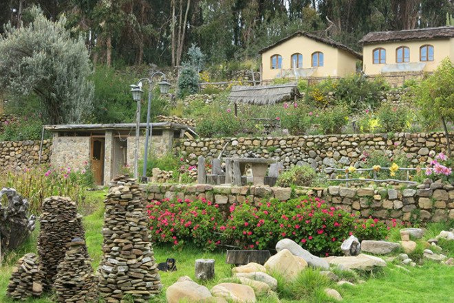 Ecolodge del Lago, Copacabana, Lake Titikaka, Adobe house, Lak'a Uta Architecture, Bolivia, vegetable garden, stepped terrace, green wall, solar water heater, stone sculptures