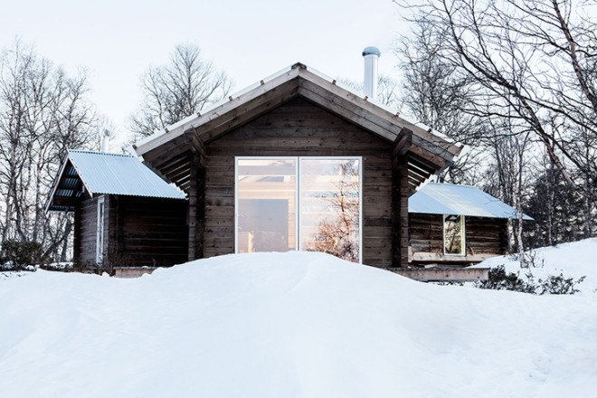 Aslak Haanshuus Arkitekter, Norway, log cabin, green renovation, wooden architecture, pitched roof, traditional contruction techniques, modern retreat, wooden deck, green building