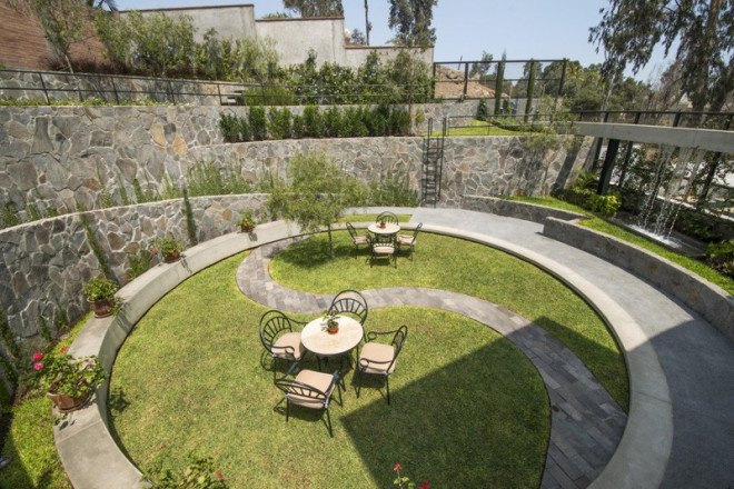peru, lima, cockfighting, cockfighting arena, garden, garden makeover, 2.8x architects, stone garden, repurposed materials