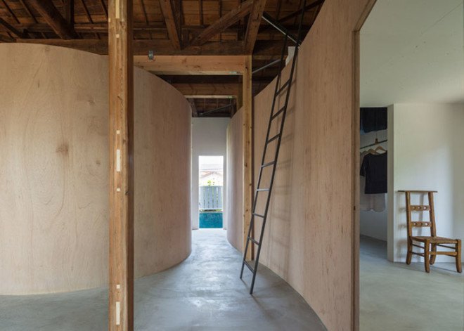 Tato Architects, Japan, Japanese architecture, traditional architecture, small spaces, open-plan layout, glass walls, wooden deck, green renovation