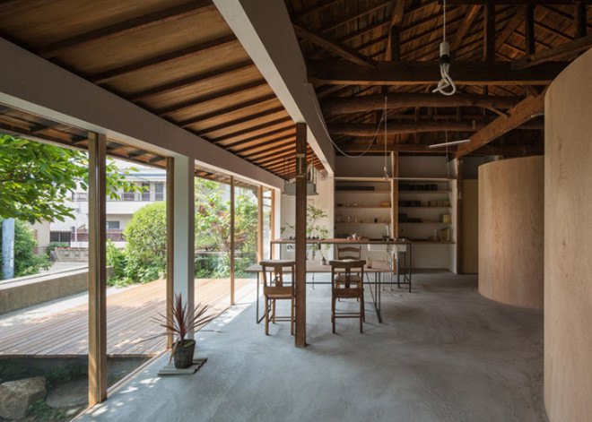 Tato Architects, Japan, Japanese architecture, traditional architecture, small spaces, open-plan layout, glass walls, wooden deck, green renovation