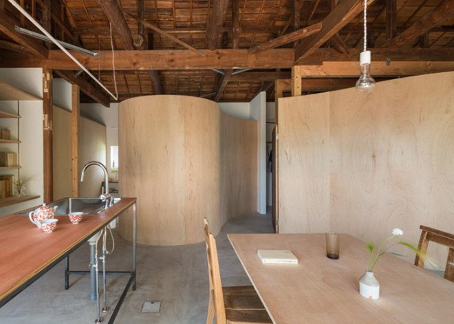 Tato Architects, Japan, Japanese architecture, traditional architecture, small spaces, open-plan layout, glass walls, wooden deck, green renovation