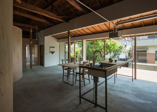 Tato Architects, Japan, Japanese architecture, traditional architecture, small spaces, open-plan layout, glass walls, wooden deck, green renovation