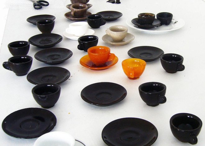 Julian Lechner, coffee cups made of coffee, coffee grounds, dishwasher safe coffee cups, espresso cups made of coffee grounds, recycled coffee grounds, Kaffeeform, Berlin, Germany, Amsterdam Coffee Festival, coffee culture, recycled coffee cups, sustainable coffee cups, eco coffee cups, green coffee cups