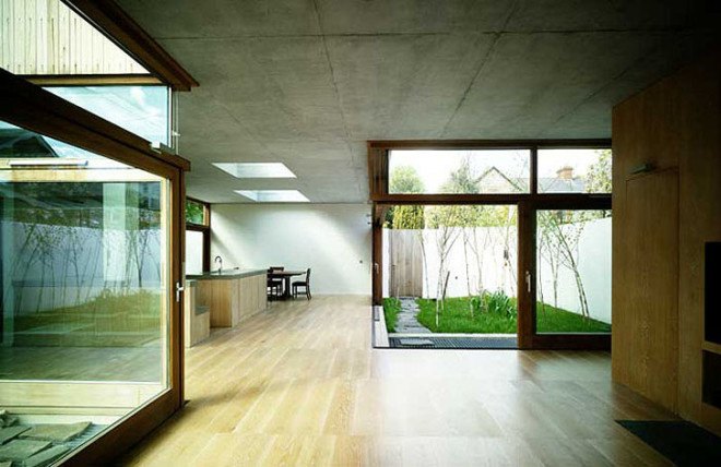 green design, eco design, sustainable design, McCullough Mulvin Architects, Islamic Architecture, Z Square House, inner courtyards, green roof, glass walls