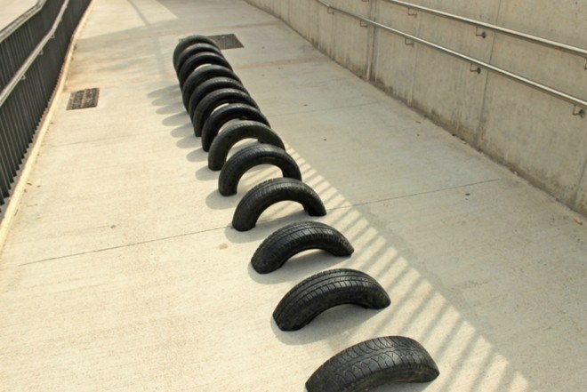 Pneumàtic, reused tires, salvaged tires, artwork, barcelona, barcelona art installation, OOSS, Iago Buceta, and Mateu Targa, Ús Barcelona, urban art, street festivals, barcelona street art, repurposed tires, tire art,