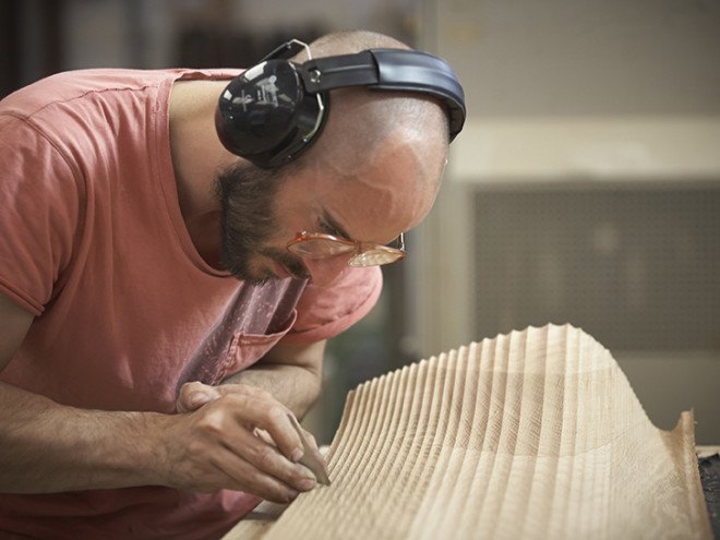 wooden vases, Zaha Hadid design, Gareth Neal, digital fabrication, hand-made design, green technology, wooden design, sculptural design, traditional manufacturing techniques, robot-made design, robotic arm