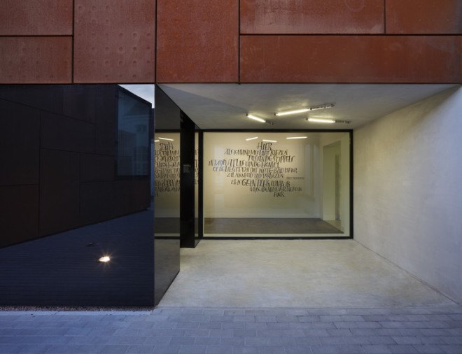 Studio Farris Architect, corten steel, city library, Bruges, building extension, Sint-Andries city library, rusty facade,