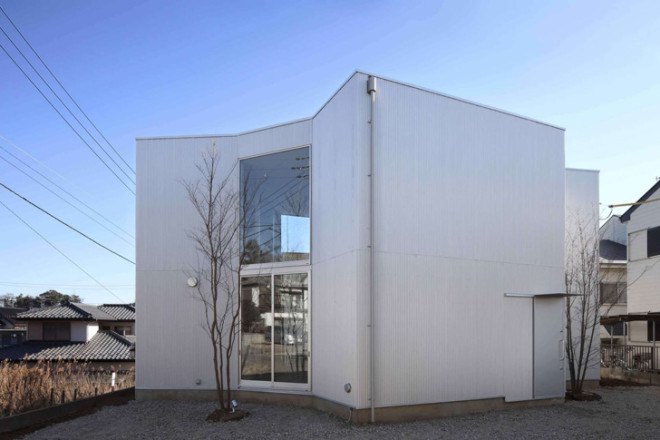 wooden construction, sustainable architecture japan, Yamazaki Kentaro Design Workshop, compact housing, low impact architecture, natural light