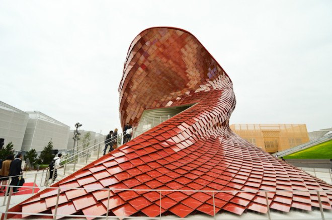 Daniel Libeskind, pollution cleaning building, pollution scrubbing tiles, Libeskind, Vanke Pavilion, World Expo, Milan Expo, World Expo 2015, 2015 Milan Expo, China, Vanke, Milan Expo 2015, red ceramic tiles, Daniel Libeskind, Casalgrande Padana, self-cleaning tiles, rooftop terrace, green design, Italy, sustainable design, green architecture, Italy