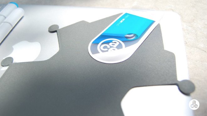 thinnest wallet, nylon wallet, wallet by ACE, ACE wallet, animal friendly wallet, non-leather wallet, reversible wallet, wallets, kickstarter wallet, ACE Kickstarter, reader submission, single piece wallet
