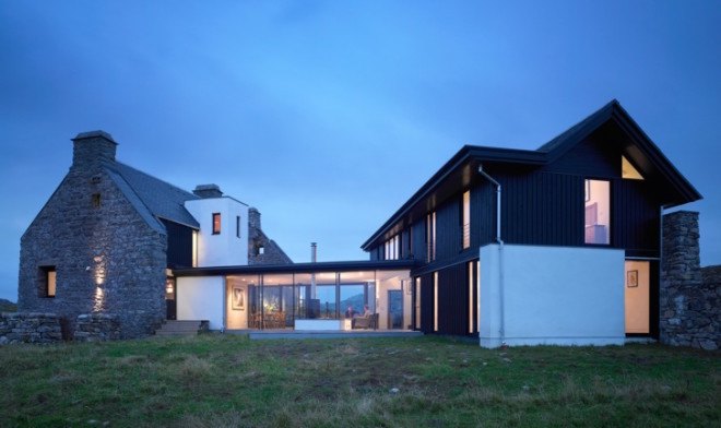 modern homes inside ruins, adaptive reuse, contemporary homes, sustainable homes, historic ruins home, homes rise from ruins, Buchner Bründler Architekten, WT Architecture, Sami Arquitectos, NRJA,