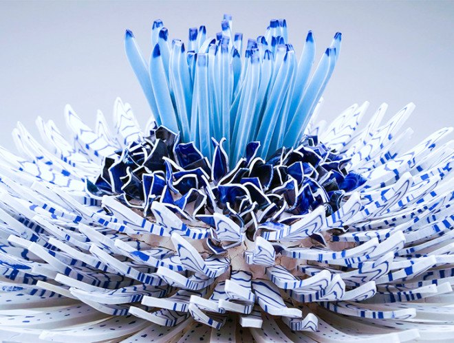 Zemer Peled, pottery, floral sculptures, ceramics, COLLECT art fair, bloom shards, flower shards, smashed ceramics, ceramic sculpture
