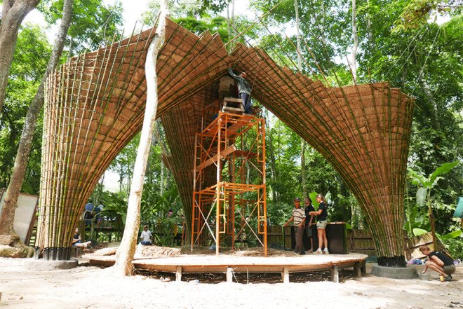 Atelier COLE, tensegrity, moon bear, Asiatic black bear, Laos, Bamboo trees, rainwater collection, Building Trust, Tat Kuang Si Park, bamboo, Free the Bears, Khmu,