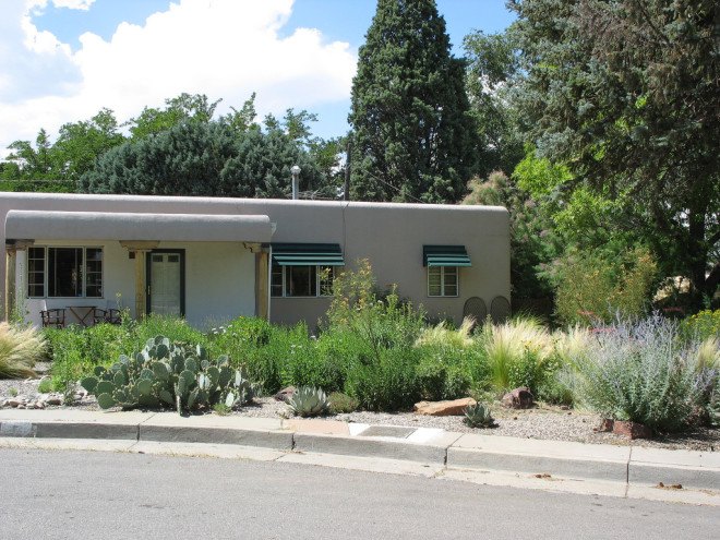 california drought, xeriscaping, sustainable gardening, drought-friendly gardening, landscape design, drought-friendly landscaping, cactus gardens, cacti, succulent garden, rock pavers, sagebrush, eco-friendly lawn alternatives, water-saving lawn alternatives, xeriscaping, landscaping, garden, drought, low water, sustainable, green, cactus, agave, desert