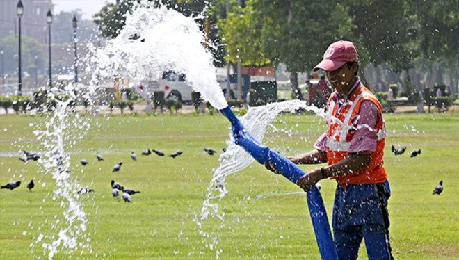 india, heat wave, heatwave, climate change, deaths from heat stroke, melting streets, melting asphalt, india heat 2015